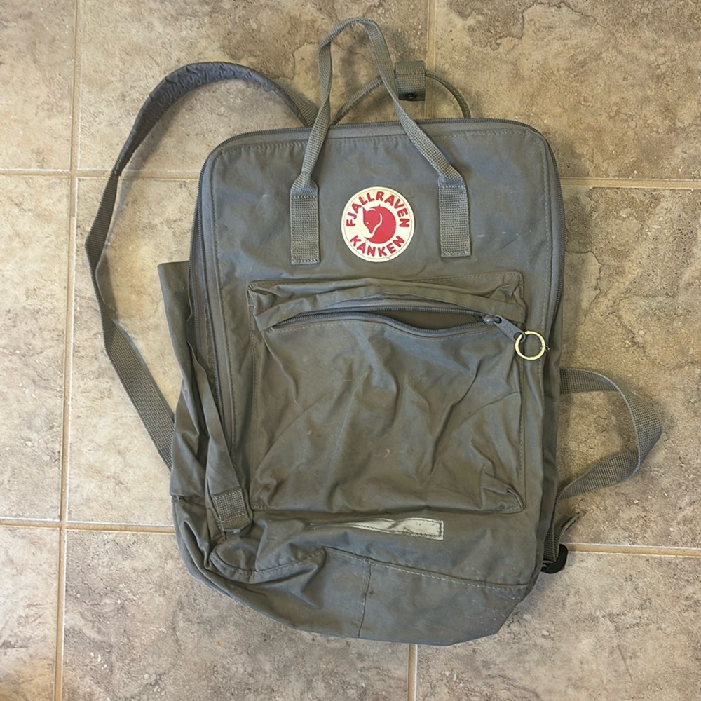 Fjallraven Kanken in Fog 11 in x 15 in